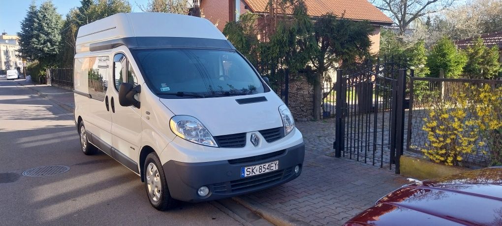 Renault Trafic Kamper 2010 1 właściciel Bezwypadkowy  100tys km