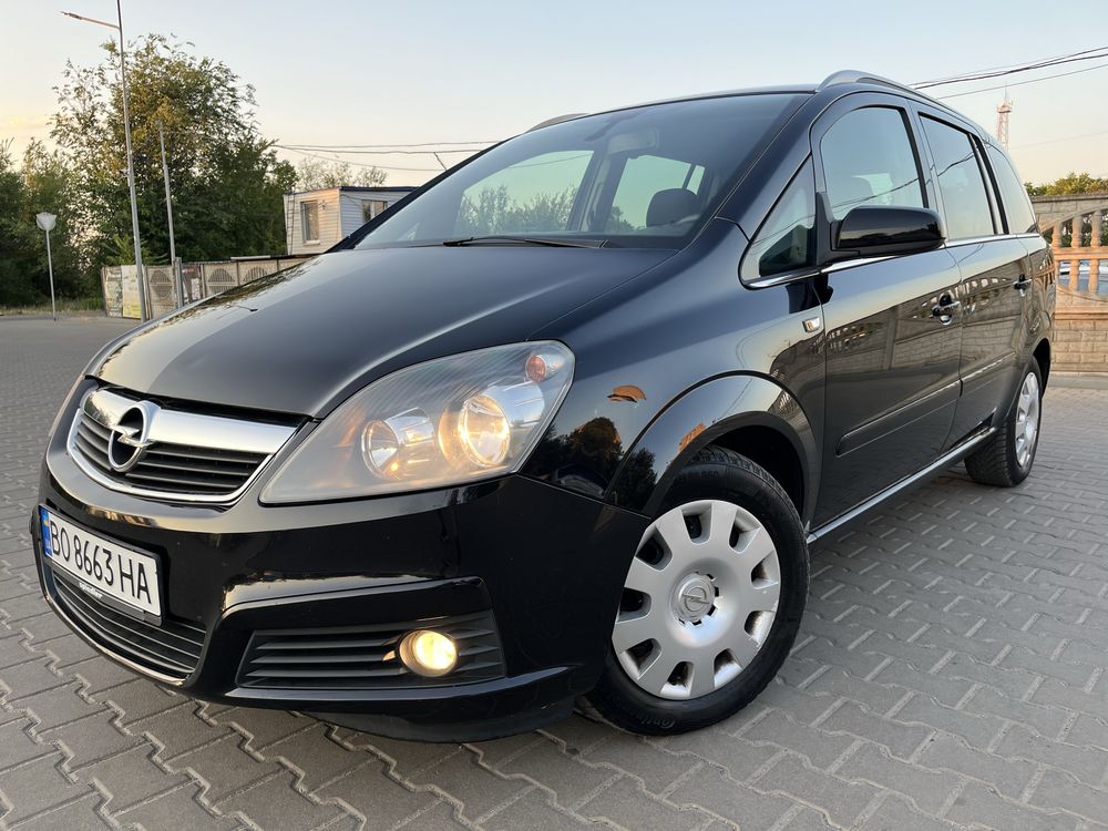 Продам нефарбоний Opel Zafira 2006 1.8