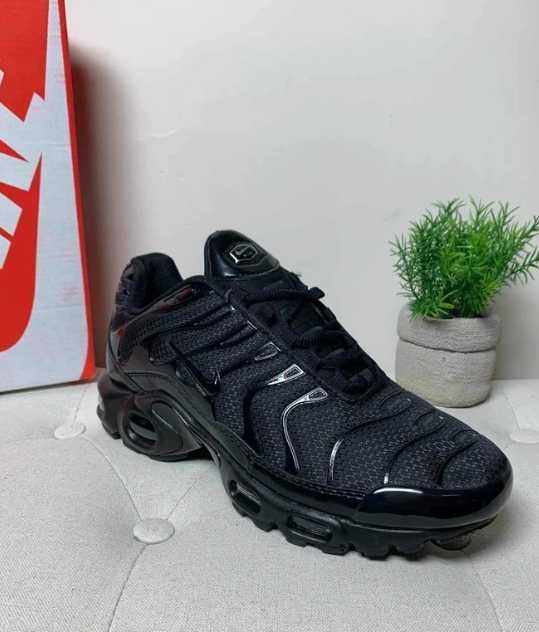 Buty meskie Mokasyny Nike_Air_Max_TN_Plus_Black R.42
