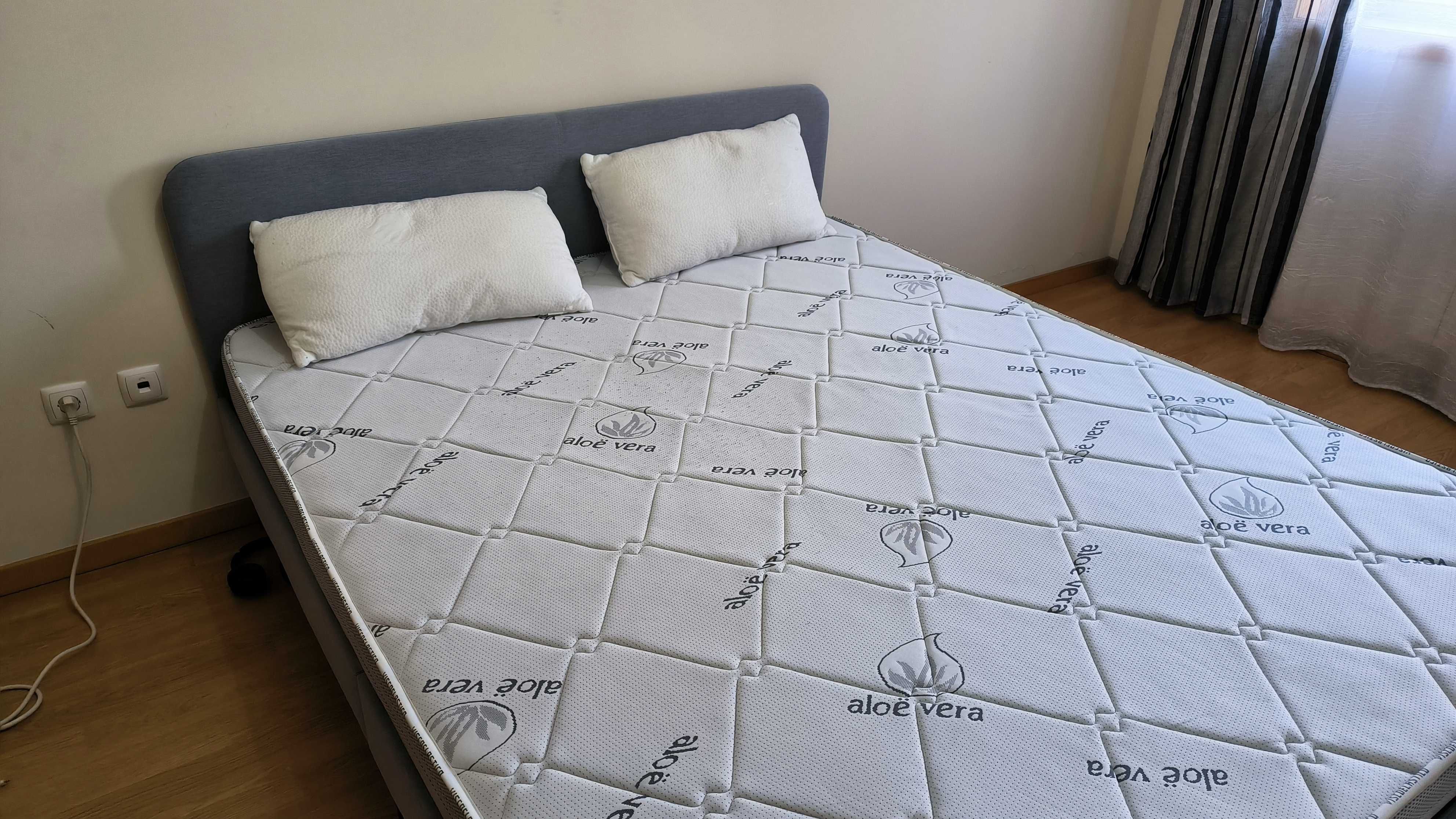 Cama + colchão viscoelástico como novos