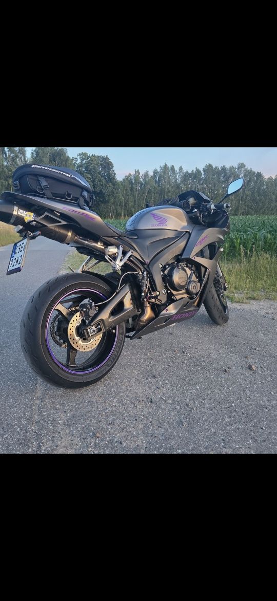 Honda CBR600RR PC40