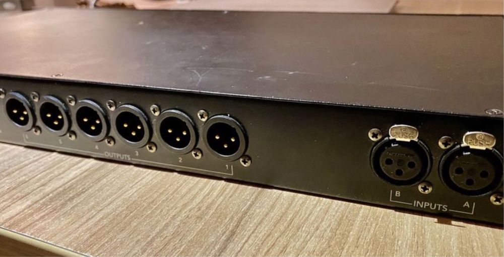 Продам звуковий акустичний процесор Mackie SP260, кросовер