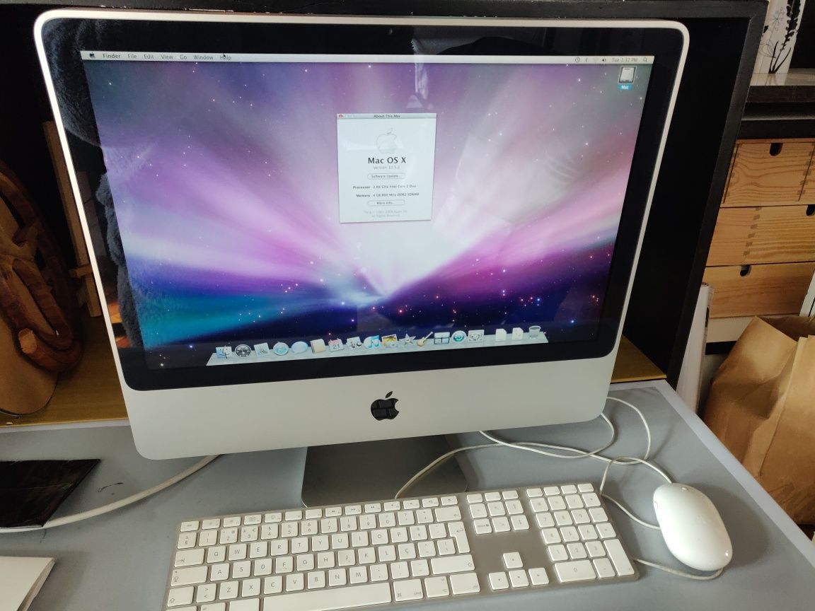iMac 2008, 21,5"