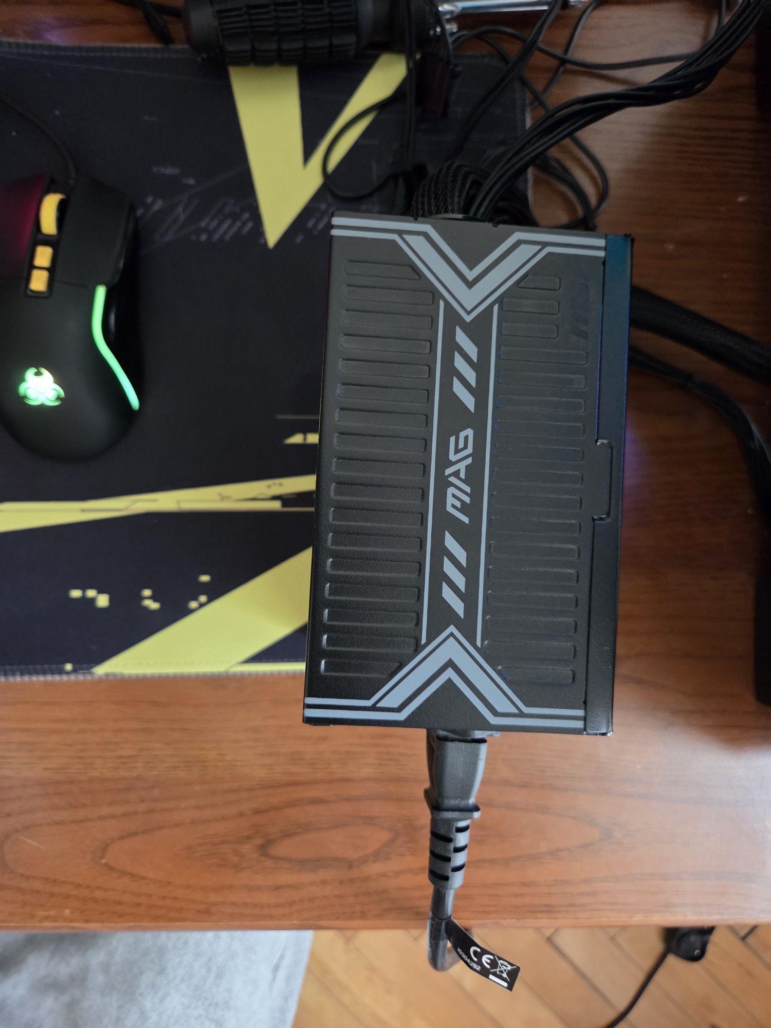 Sprzedam zasilacz 650w