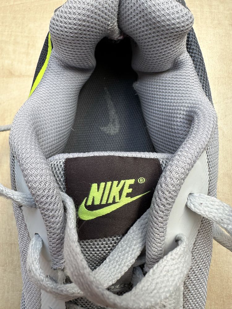 Buty sportowe Sneakersy Air Max Invigor Unisex streetwear