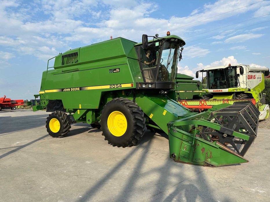 John Deere 2054 kombajn zbożowy heder 4.2 bardzo ładny,