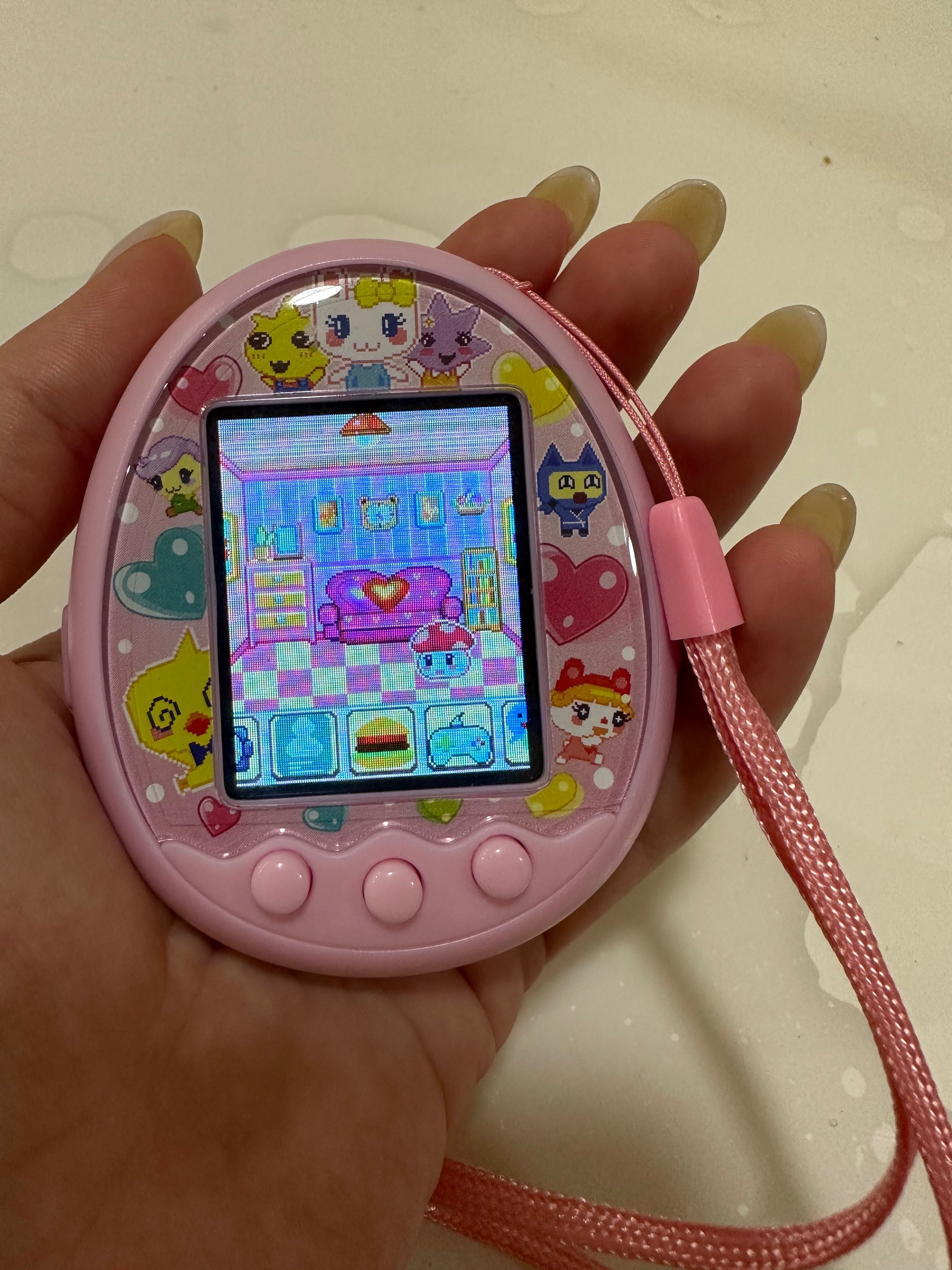 Tamagotchi тамагочі кольорове