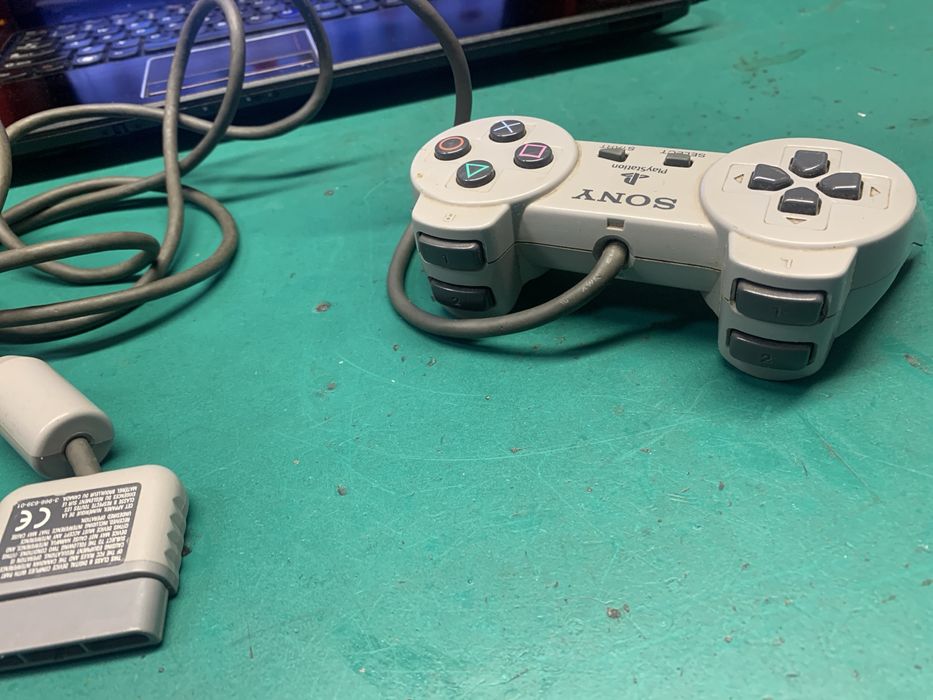 Pad ps1 pad PSX  SCPH-1080 Sprawny