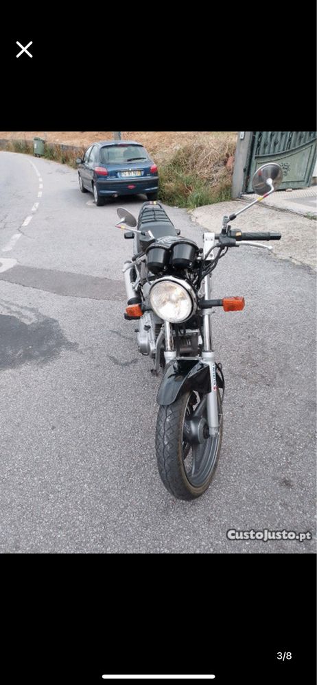 Suzuki GS 500 como nova