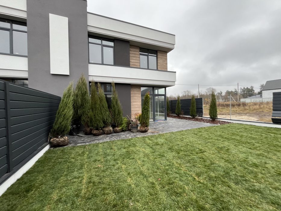 Сучасний дуплекс 136 кв.м, 3 сотки. Залишилась 1 половинка