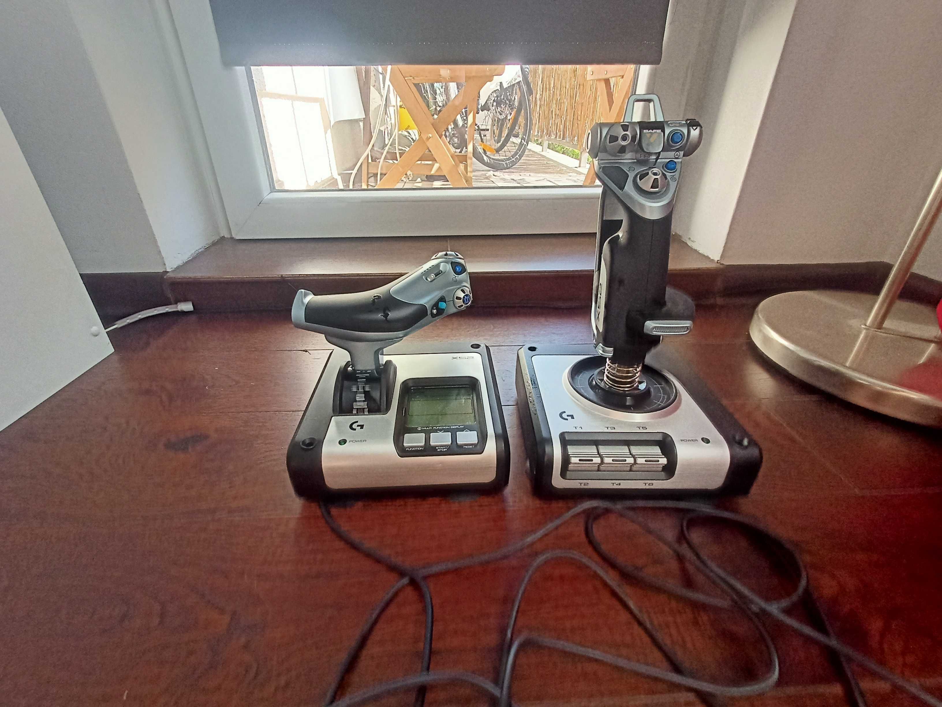 Logitech x52 Hotas