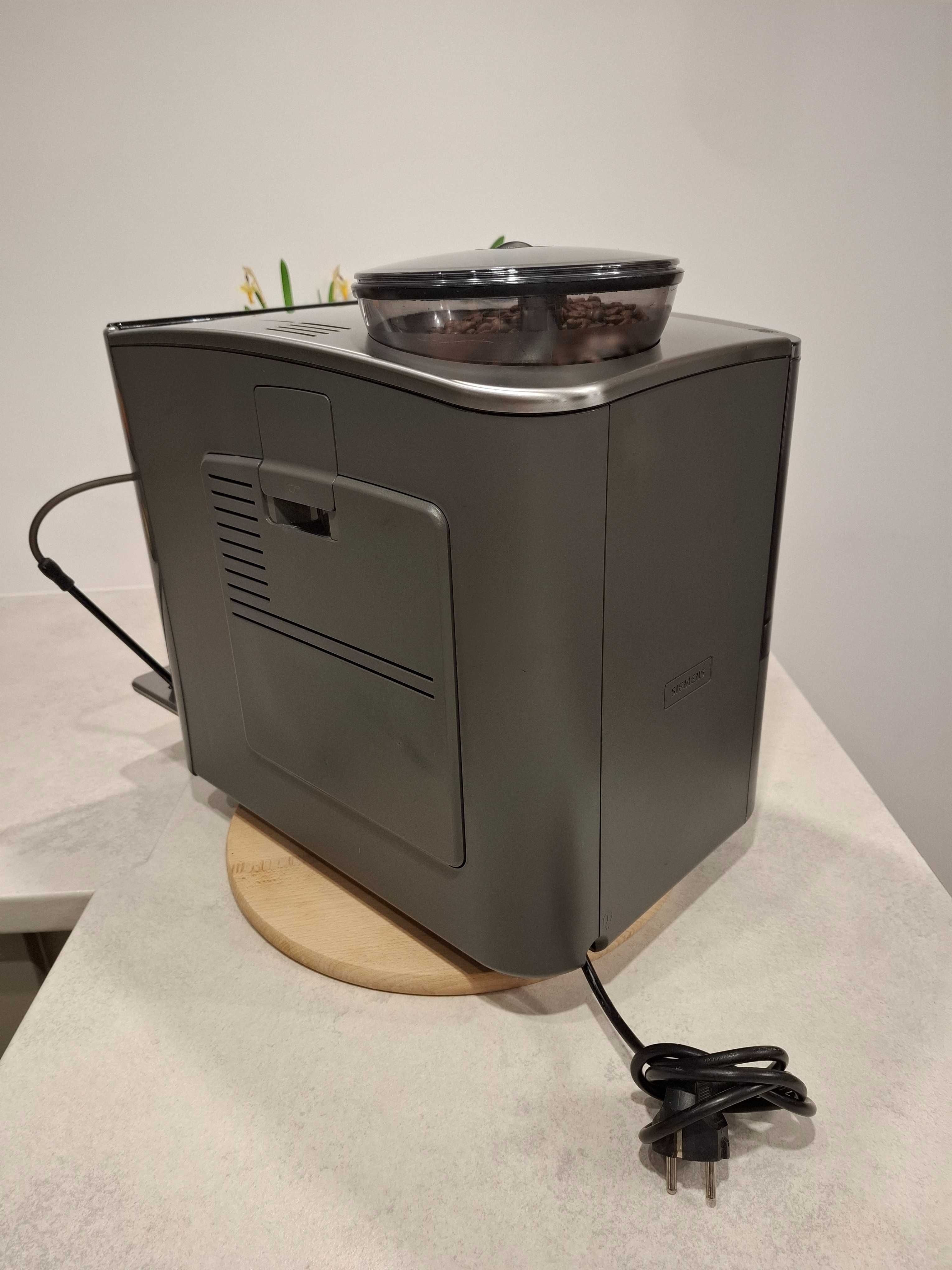 Ekspres SIEMENS EQ6 series 700