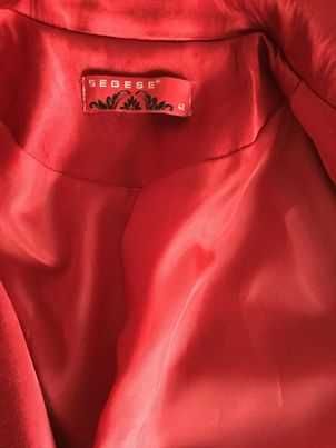 Костюм з гарної  тканини. Турція. Segese.