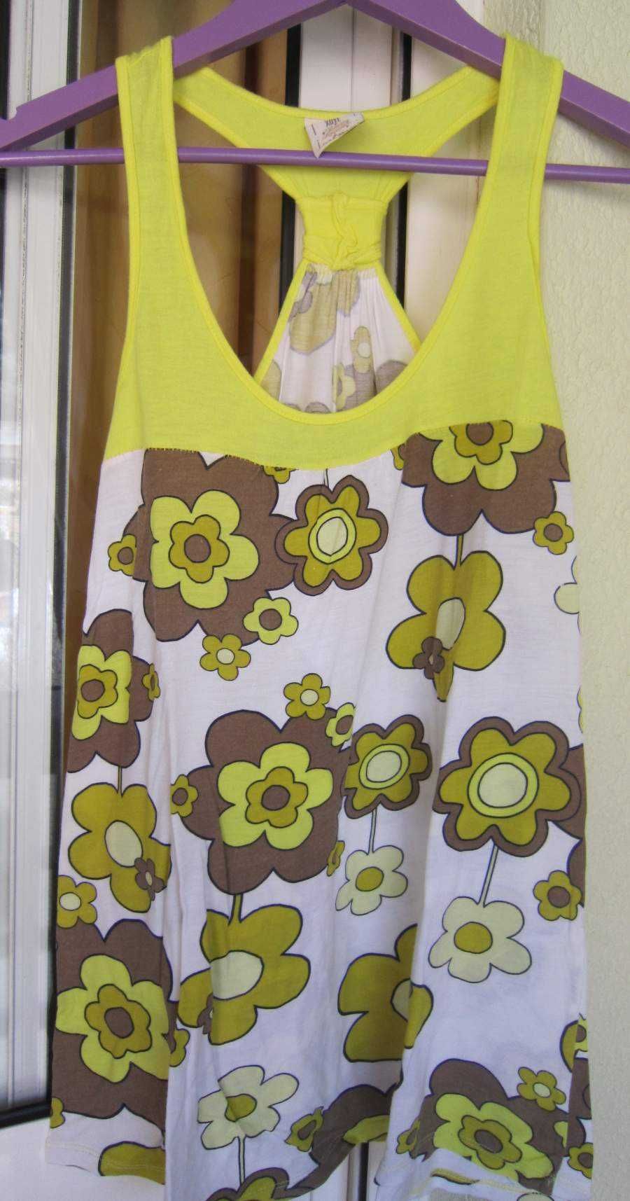 Blusa Flores Amarela e Castanha - Mulher - Tamanho M