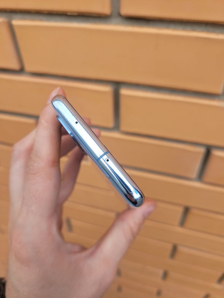 Samsung S20 8/128Gb G980F