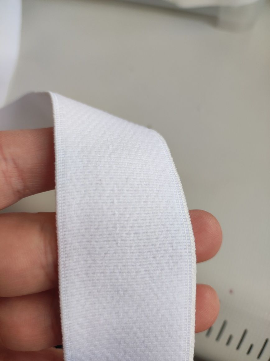 Gumka bokserkowa 100 metrów, biała szerokość 3,5cm