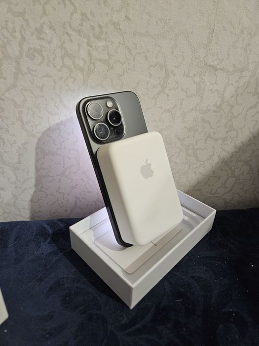 Apple MagSafe Battery Pack