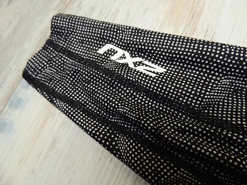 2xu Mid-rise Print Compression Legginsy Wa4628b Kompresyjne spodnie