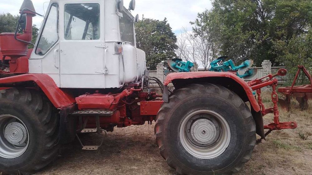 Продам Т-150К ЯМЗ-236 та великий комплект