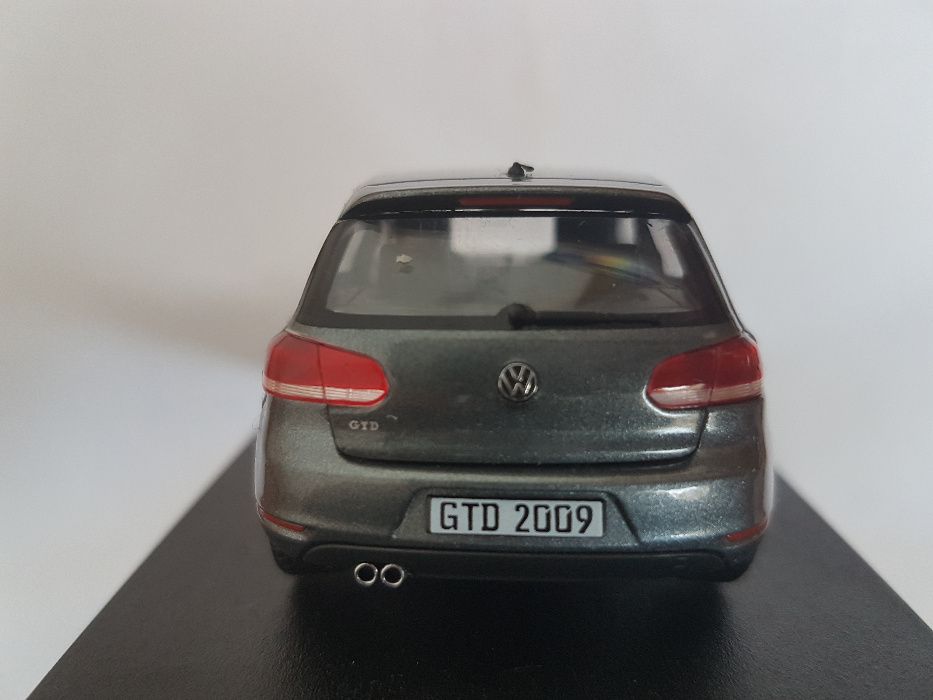 OPEL Adam metalowy model w skali 1:55