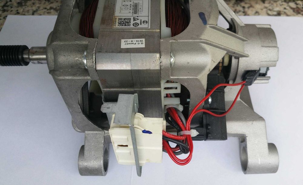 silnik napędowy Wolong HCD63\39 A7 AL od pralki Candy CST 360L-S
