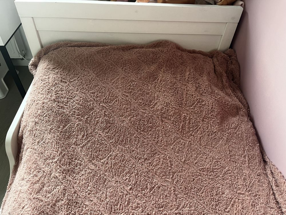 Białe łóżko rozsuwane IKEA SUNDVIK plus materac 80x200