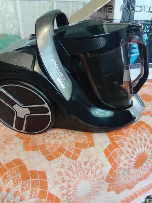 Продам палесос новый