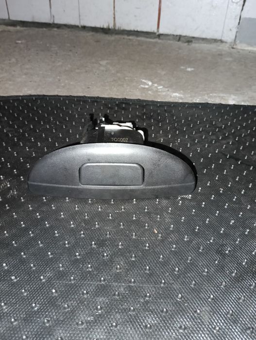 Klamka bagażnika renault scenik 1 lift