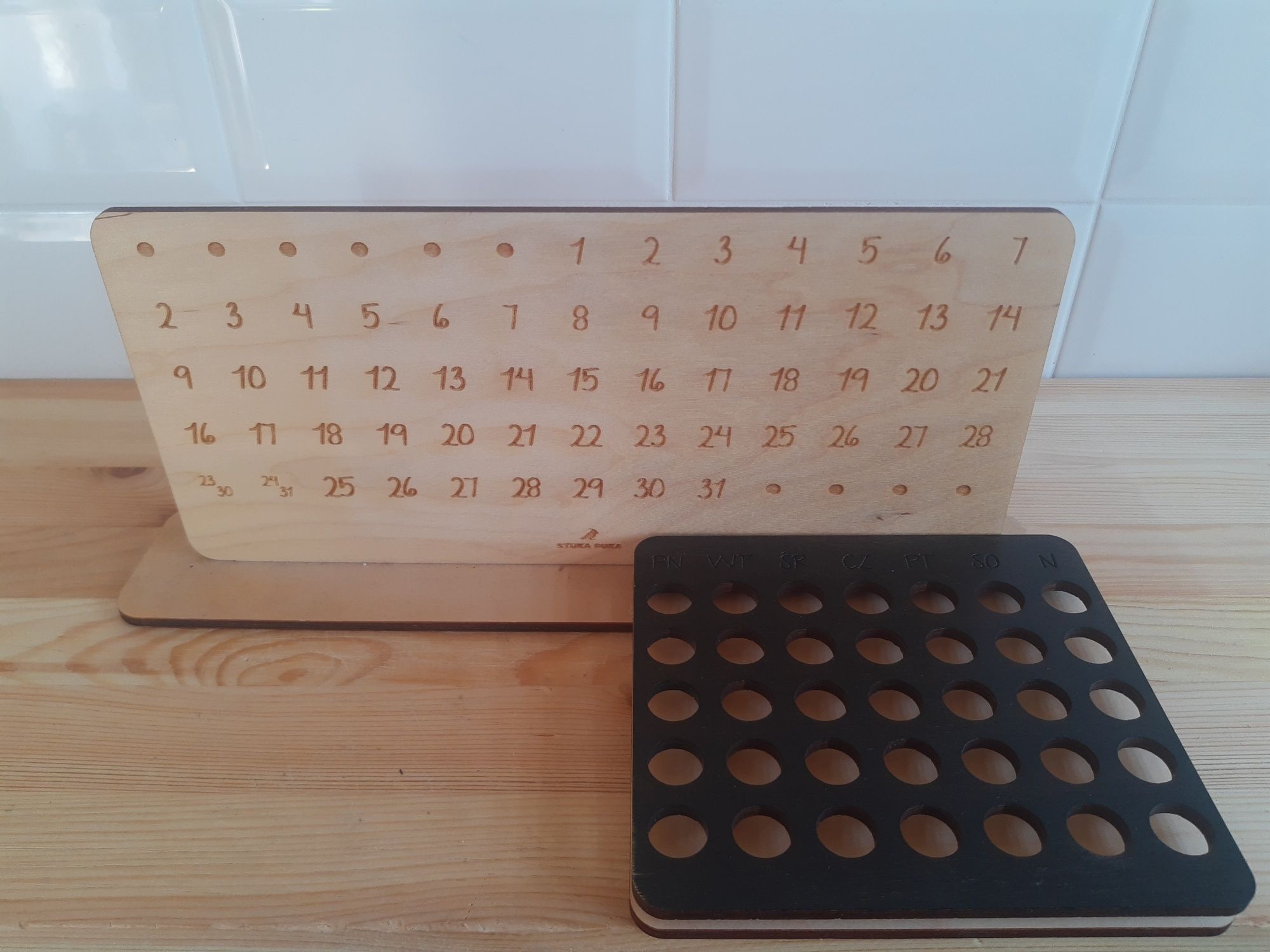 Kalendarz drewniany Stuka Puka
