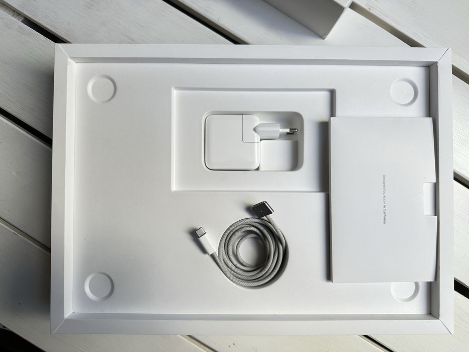 MacBook Air 15” M2 16GB/256GB Gwarancja Bateria 100% - Space Gray