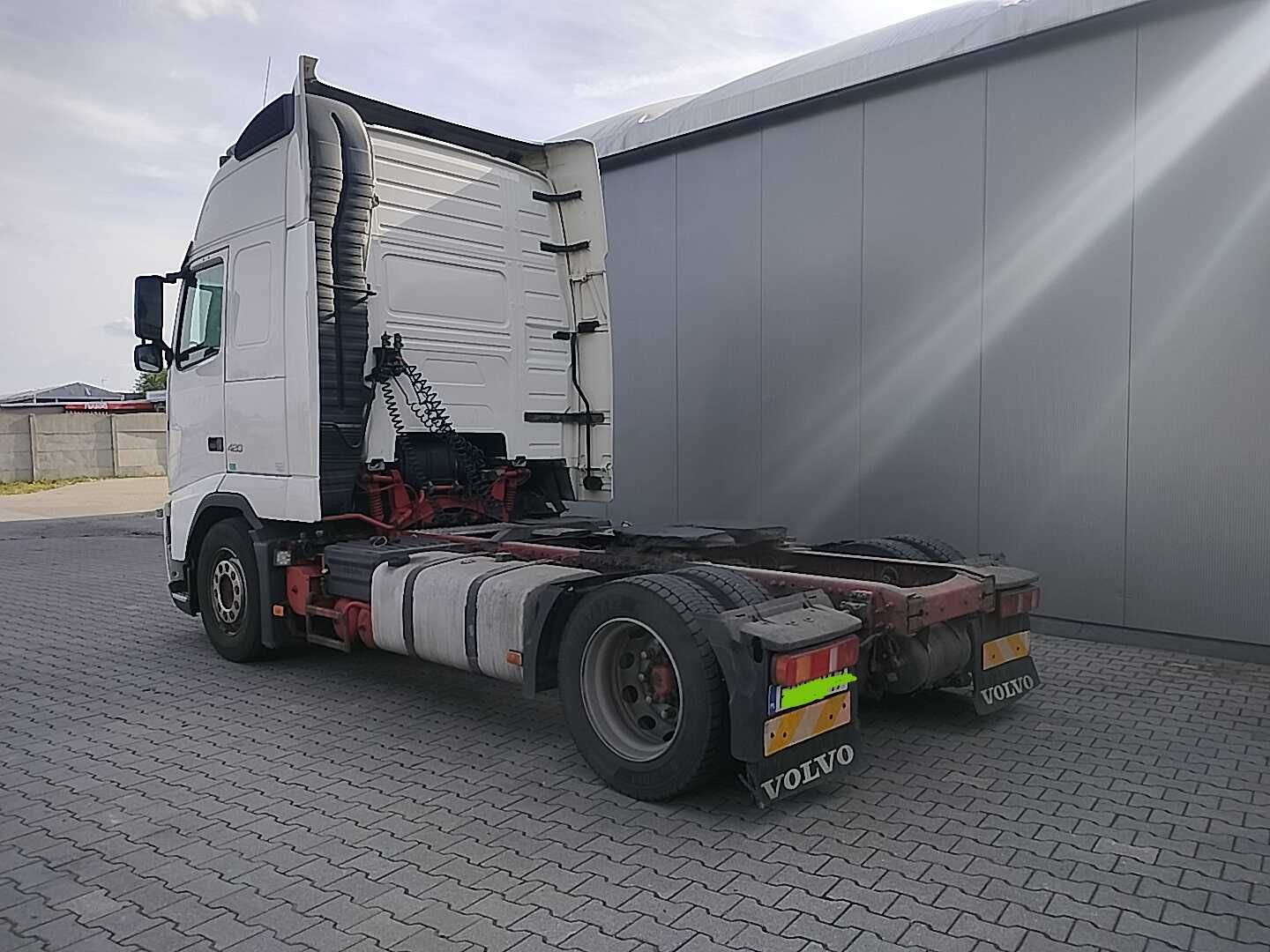 Volvo fh low deck