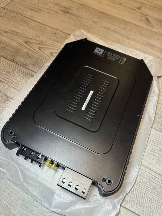 4-канальний підсилювач JBL GX-A604