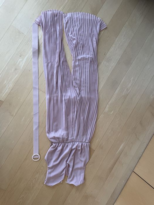 Macacão rosa plissado, tamanho S