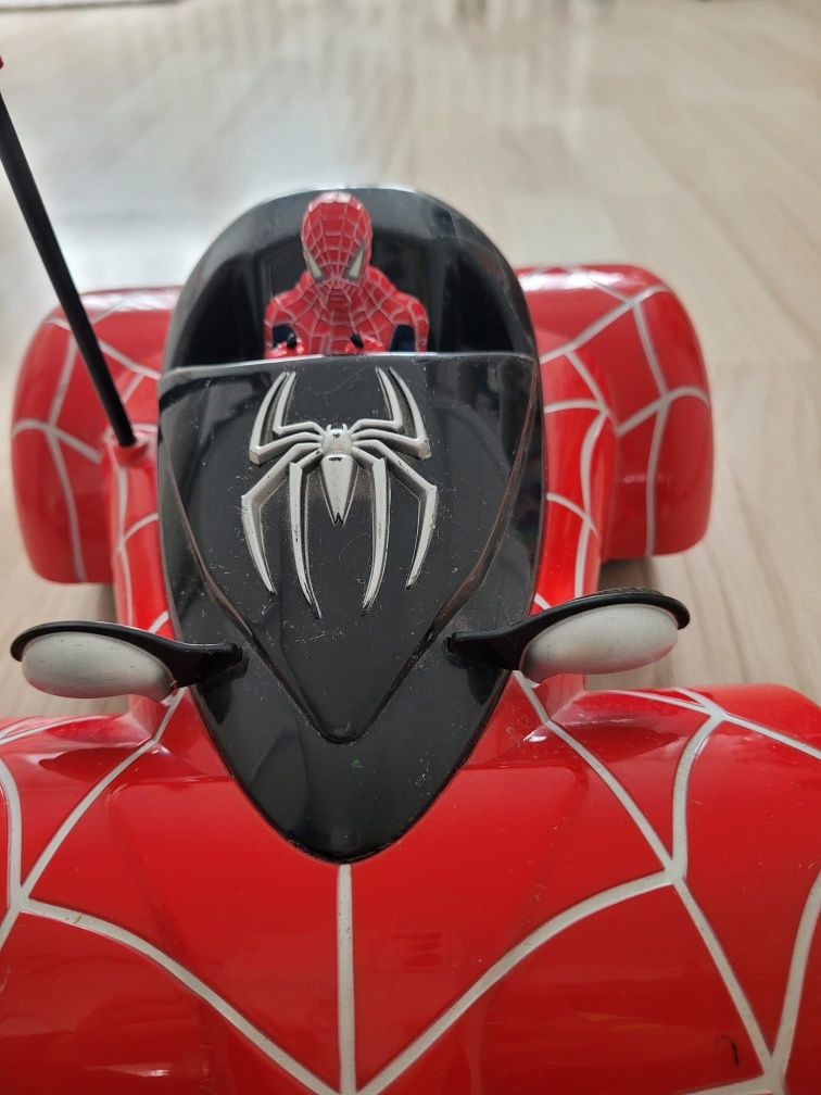 Autko Spider Man sterowane na pilota