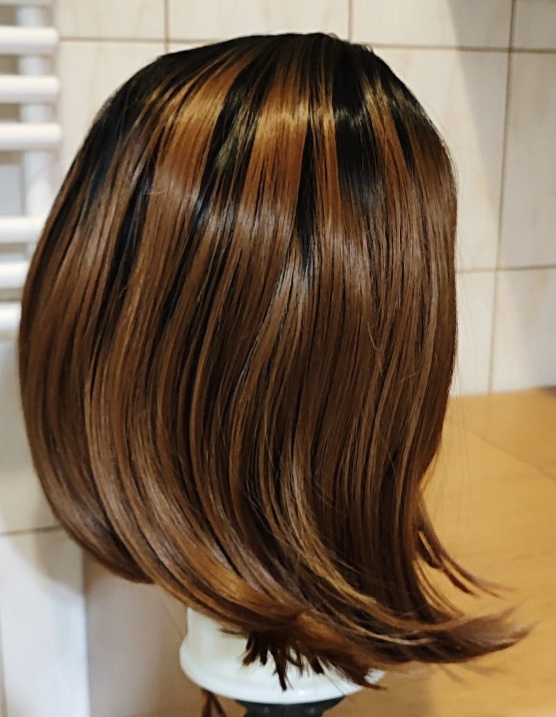 Peruka lace front odrost ombre bob