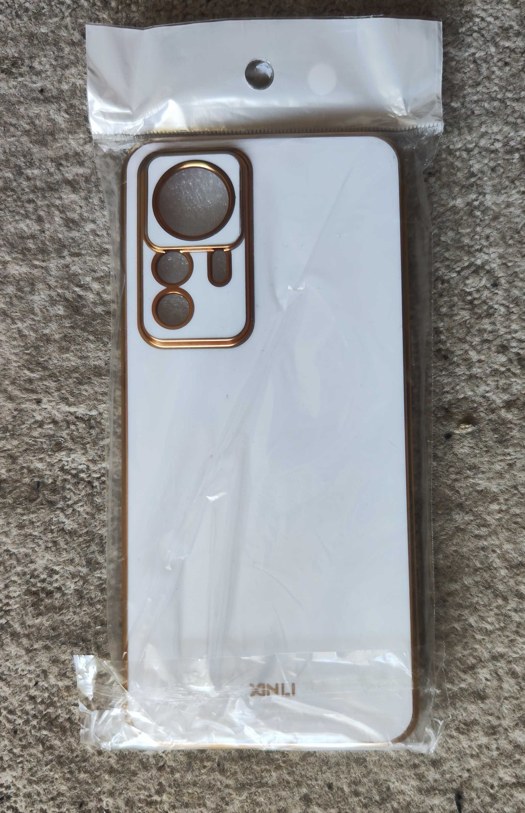Чохол Xiaomi 12t pro білий з золотом