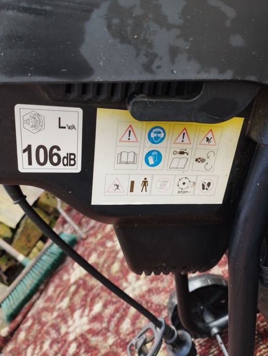 Подрібнювач садовий б/в