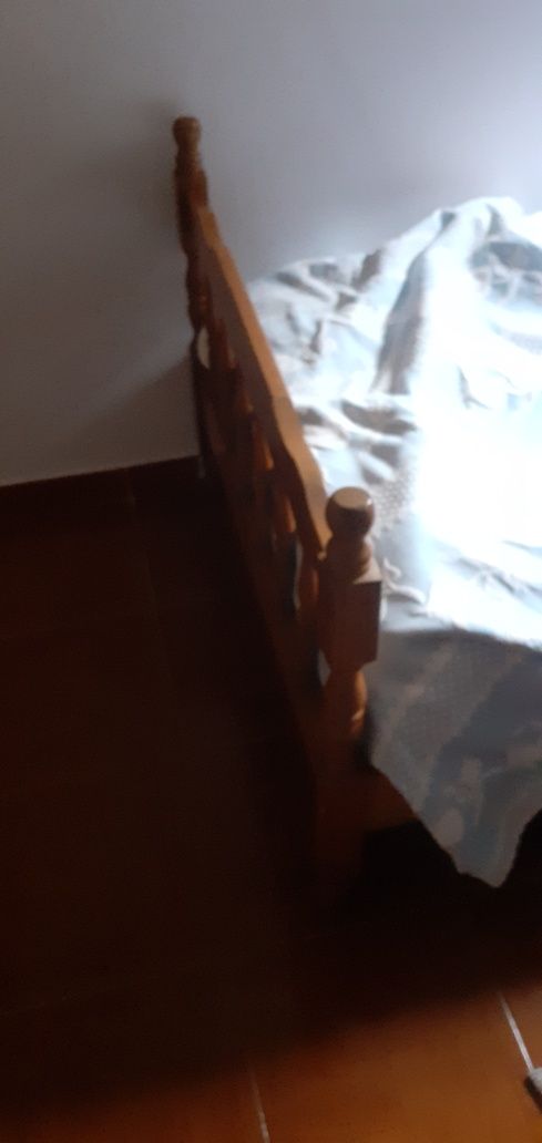 Cama de solteiro