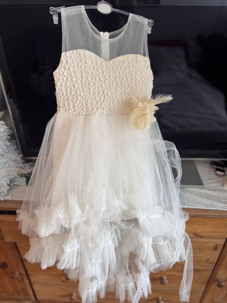 Elegancka sukienka  dla dziewczynki