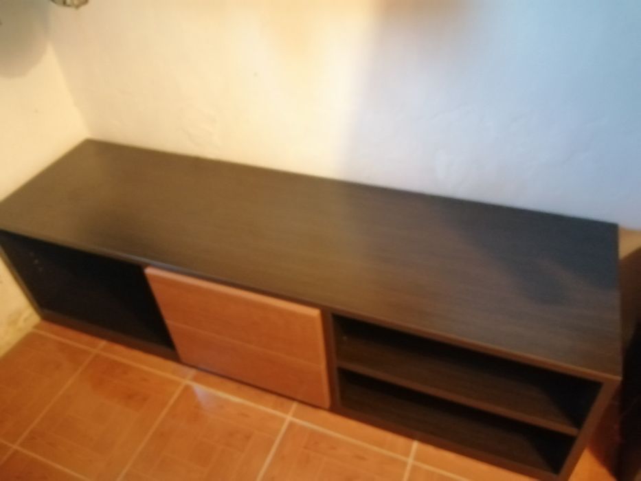 Aparador de televisão oportunidade como novo
