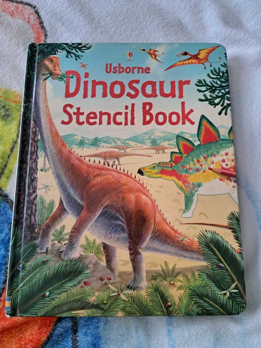 Dinosaur stencil book usborne książka dla dzieci po angielsku
