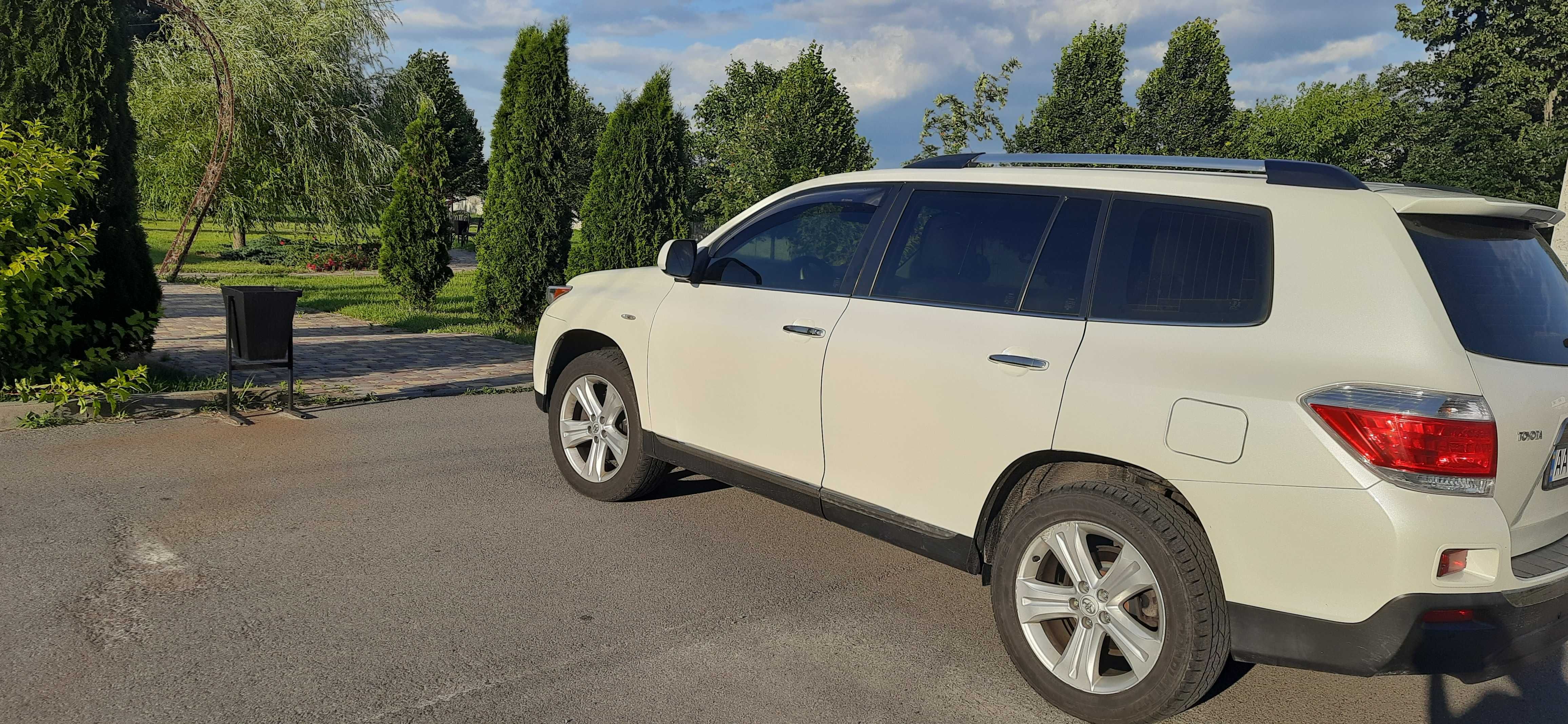 Toyota Highlander 2013