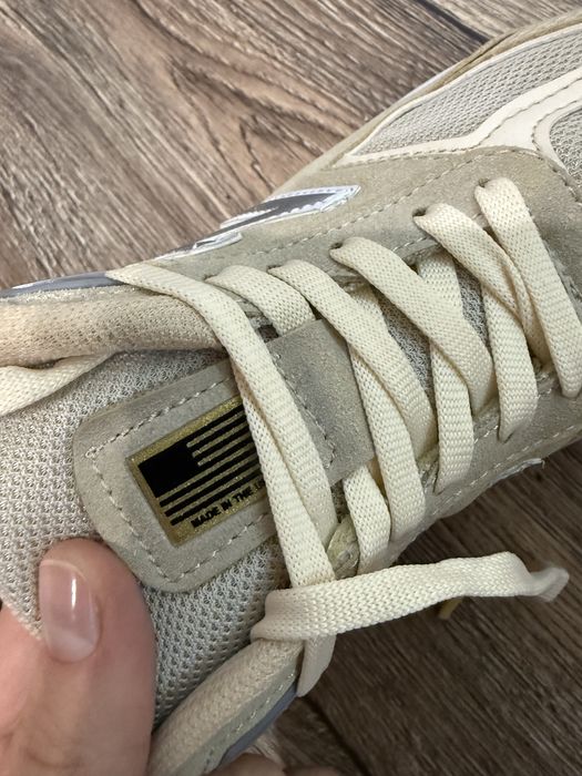 Кросівки New Balance 990v5