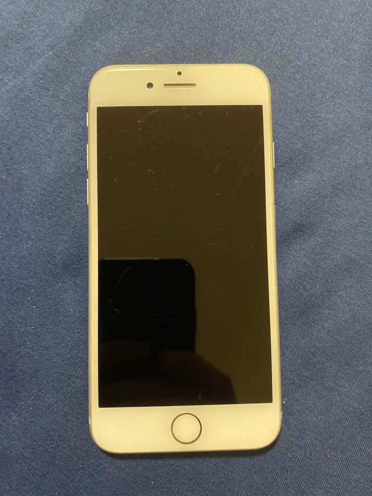 Zablokowany Iphone 7 128gb