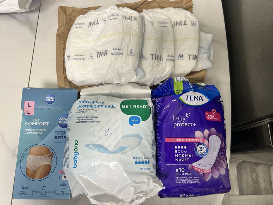 Одноразові трусики та післяпологові прокладки