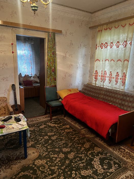 Продаж половини будинку на Олексіївці