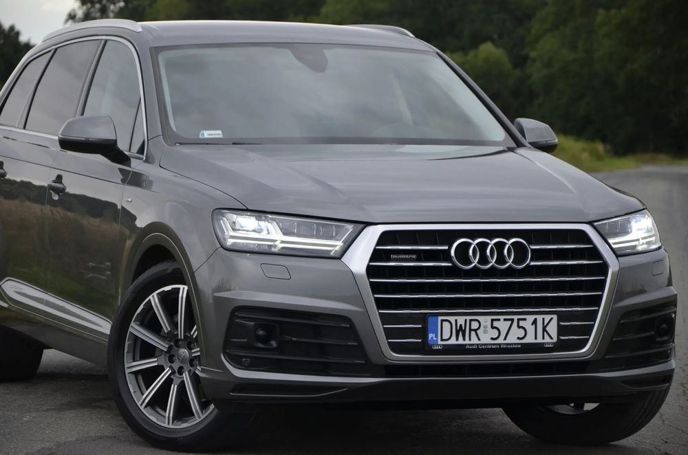 Audi Q7 RADARY*kamera*BOSE*ambiente*V6*virtual cocpit*KEY LESS*matrix*bezwypak