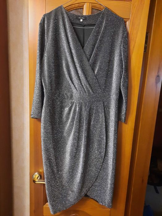 Женское платье нарядное