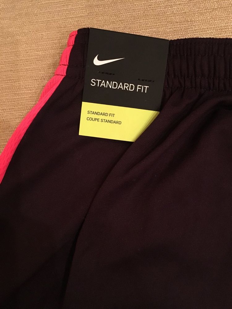 Брюки штаны спортивные зауженные Nike