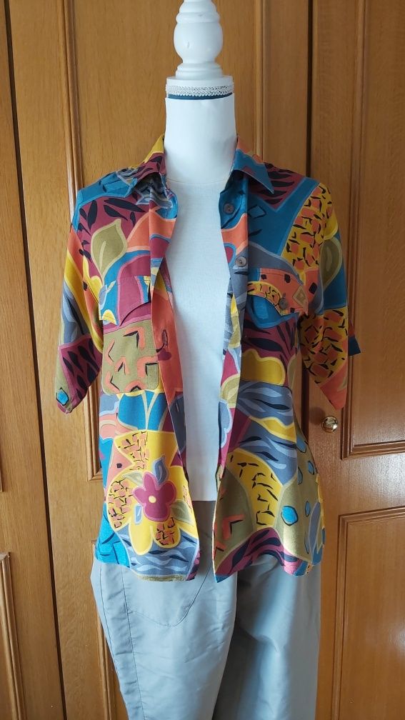 Camisa Vintage fresca e colorida